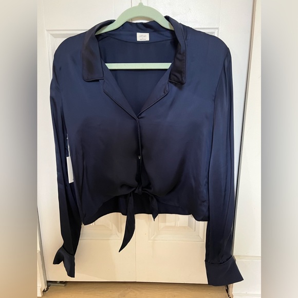 Aritzia Wilfred Tie Front Blouse - Picture 2 of 3